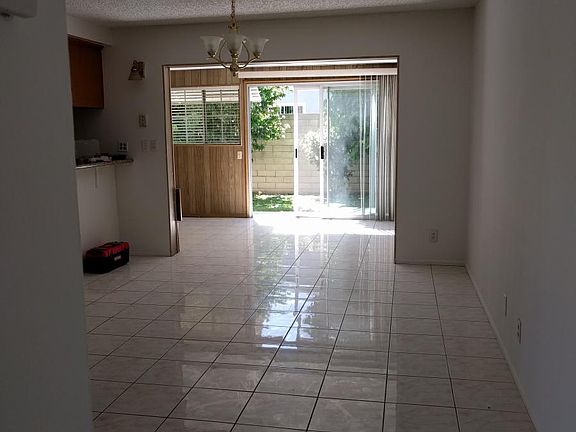 4th image of 9119 La Estrella Ave