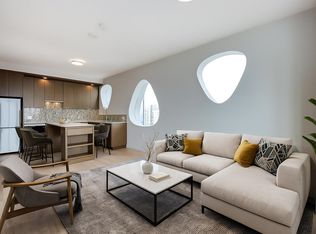 13495 Central Ave #3301, Surrey, BC V3T0K2