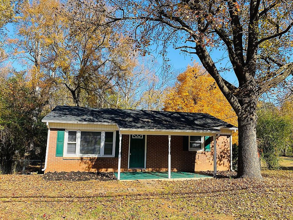 1st image of 105 Lynnbrook Dr