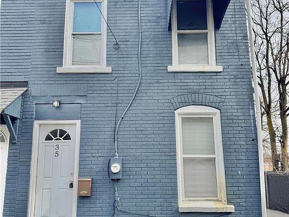 2nd image of 35 Spruce St