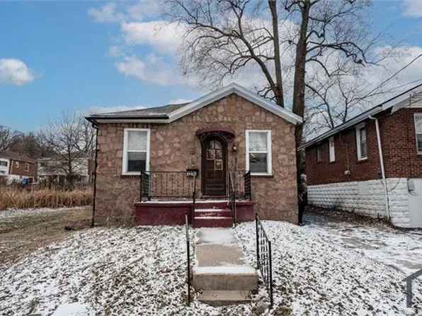 7316 Park Dr, Saint Louis, MO 63133