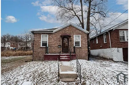 7316 Park Dr Photo 1