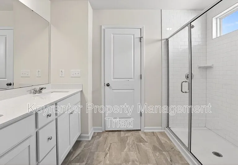 4009 Beckton Trl — Photo 29