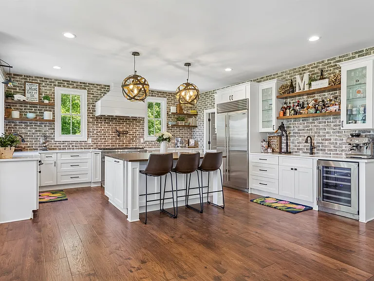 6450 Stewart Rd — Photo 25