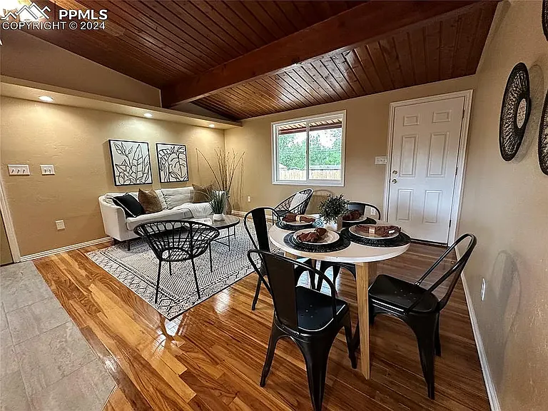 3308 Pennsylvania Ave — Photo 4