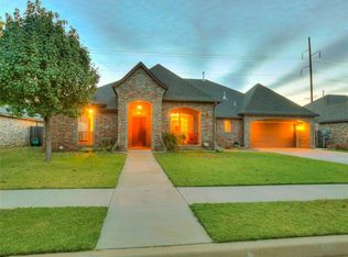 16008 Petaluma Pl, Edmond, OK 73013