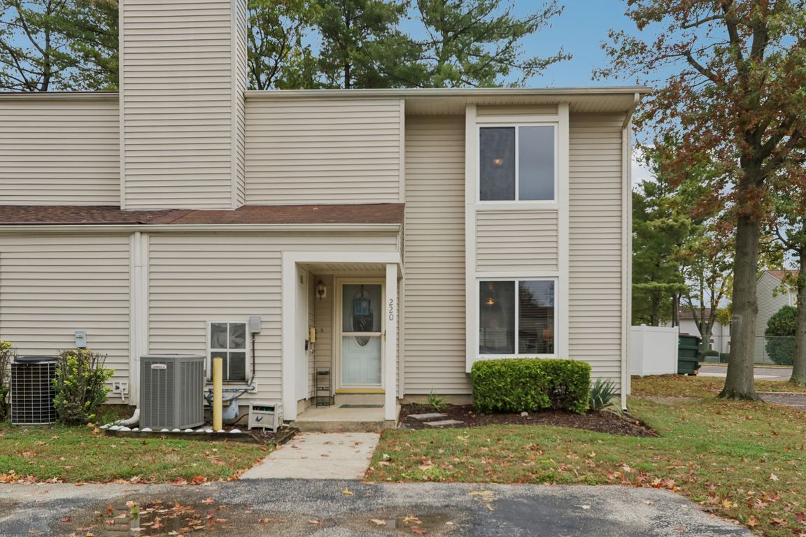 Deer Park Ct-S1510-001.jpg