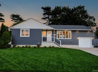 24 Hazel Ave, Farmingdale, NY 11735