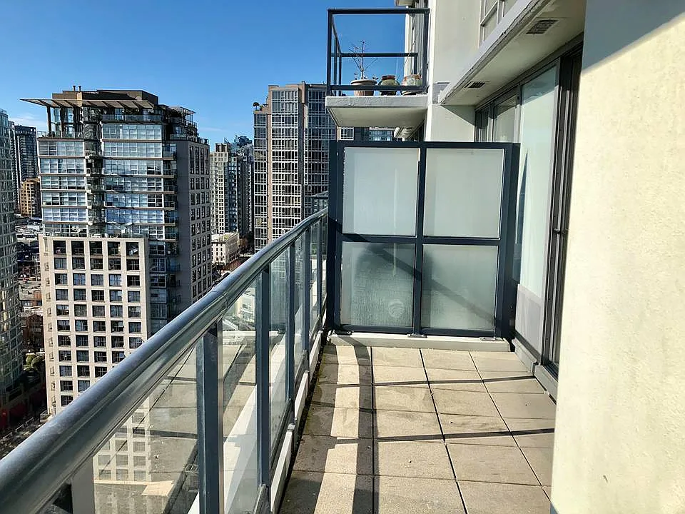 2701 - 939 Expo Boulevard, Vancouver, BC — Photo 3