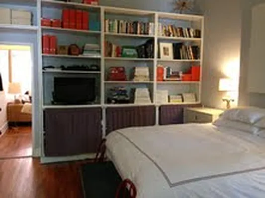 Rented by Roberta Russell, LREB | media 41