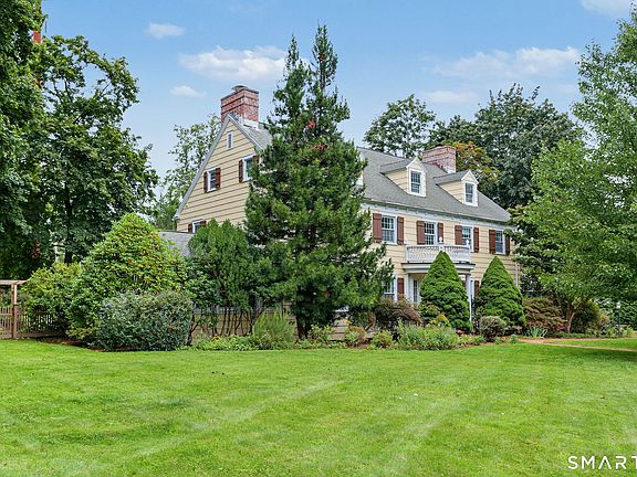 2nd image of 39 West Meadow Road