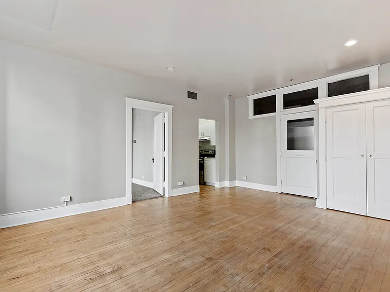Idaho Building Apartments — Photo 26