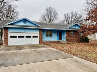 1312 Thornton Ave, Parsons, KS 67357