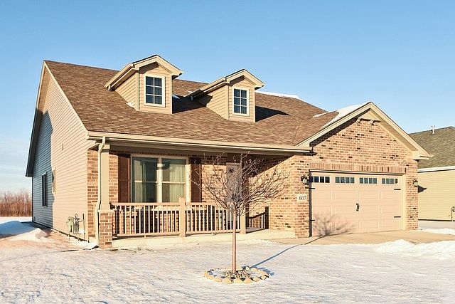 1st image of 607 Stone Mill Dr