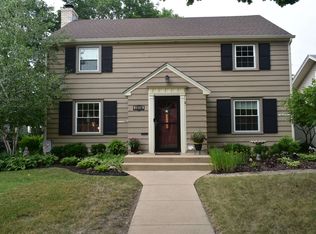 1916 Melrose St, Rockford, IL 61103