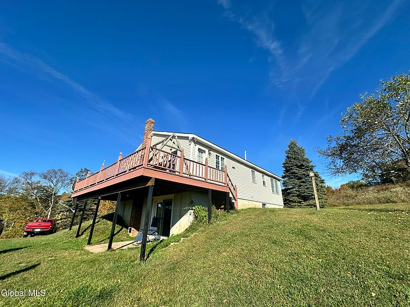3rd image of 140 Callaway Road