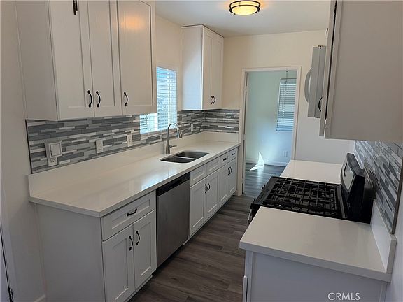 3rd image of 1196 W 3rd St