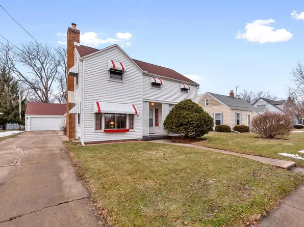 301 North AVENUE, Hartland, WI 53029