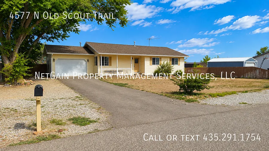 3 bedroom Home in Enoch — Photo 4