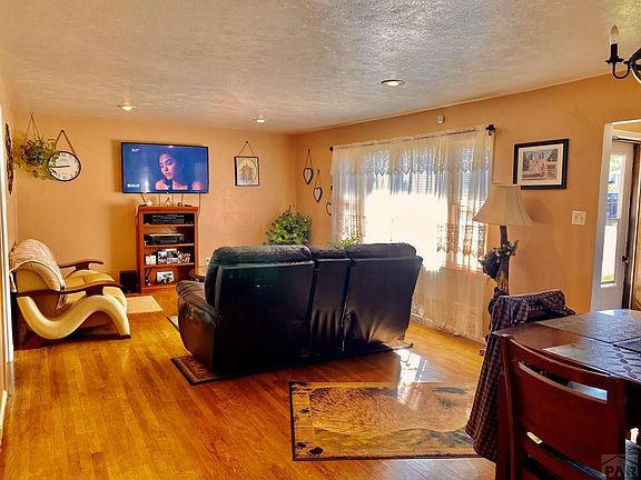 2nd image of 1032 Alexander Cir