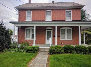 25 W Brandt Blvd, Salunga, PA 17538