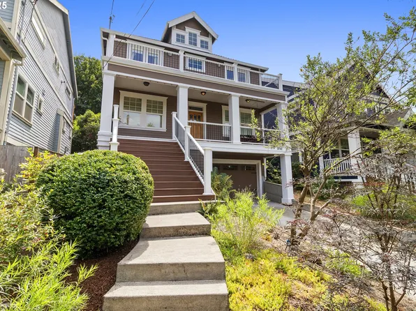 3742 NE Holman St, Portland, OR 97211