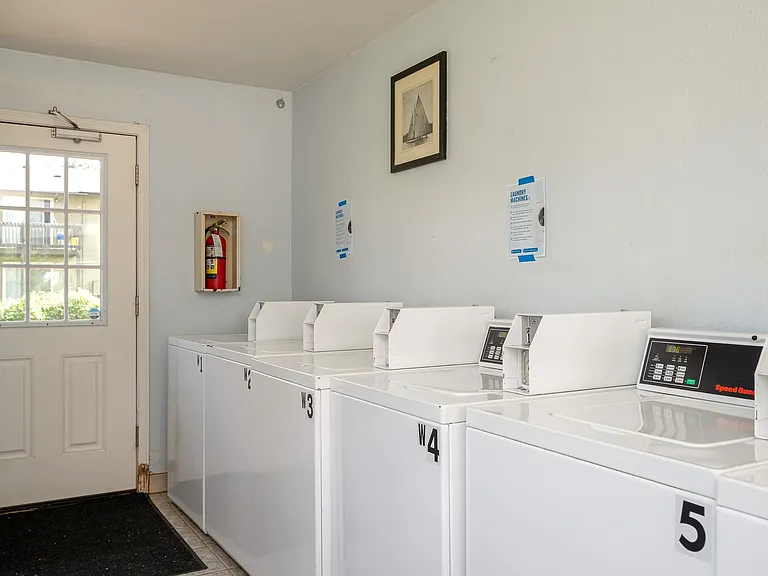 Pacific Village | Laundry