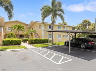 8135 Country Rd UNIT 104, Fort Myers, FL 33919