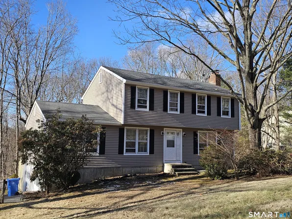 59 Big Horn Rd, Shelton, CT 06484