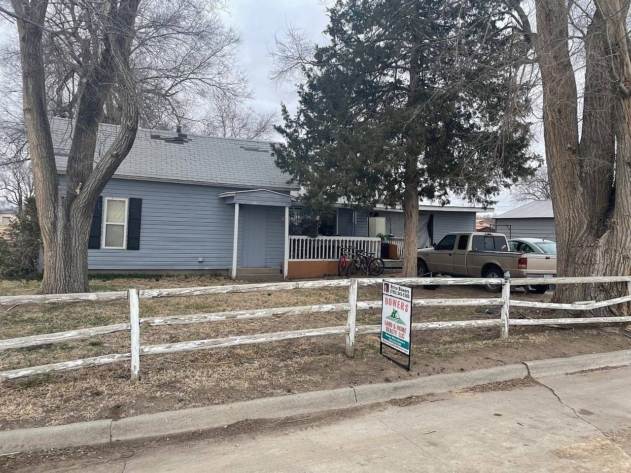 725 Maple St, Clay Center, KS 67432 MLS 11112430 Zillow