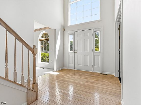 3rd image of 408 Driftwood Ct