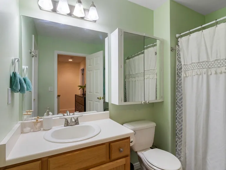1546 W Compass Point Ln #2B — Photo 18