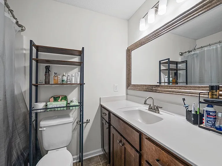 949 Hugh Hunter Rd #OAK — Photo 9