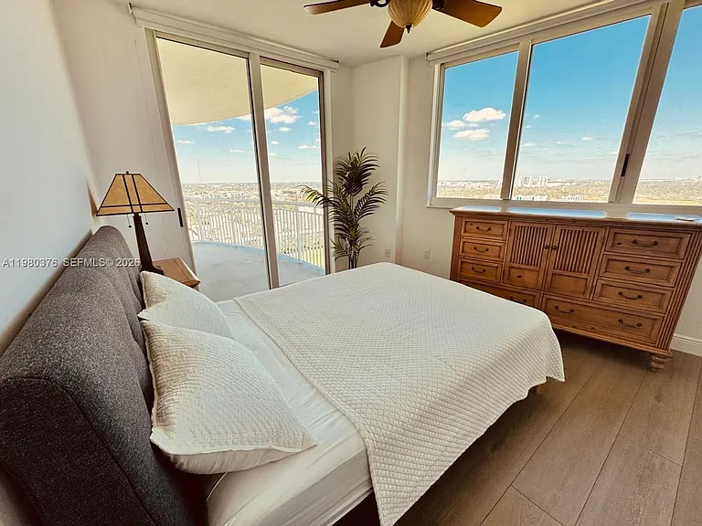 1745 Hallandale Beach Blvd #2302W — Photo 8