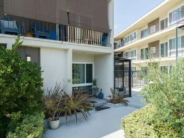 Le Parc Apartment — Photo 7