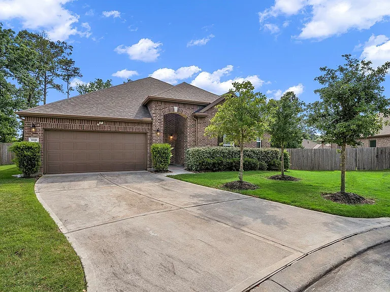 1810 Daly Way — Photo 1