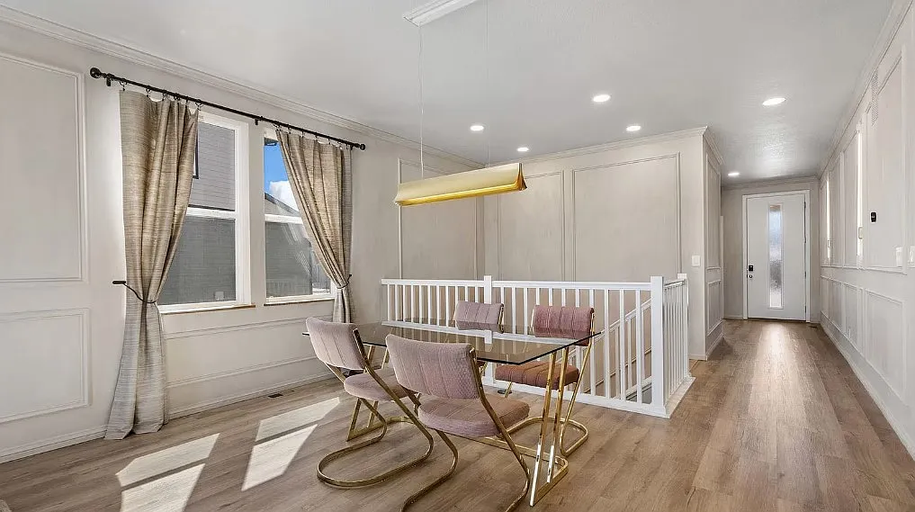 4 bed, 2540 sqft, $4,000 — Photo 3