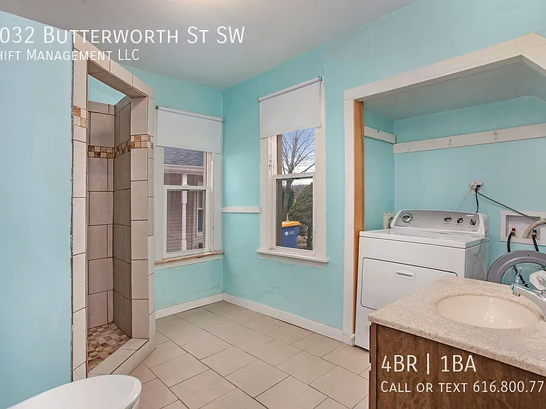1032 Butterworth St SW — Photo 6