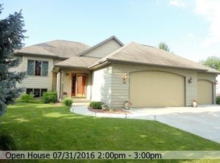 2409 E Gatewood Dr, Appleton, WI 54915