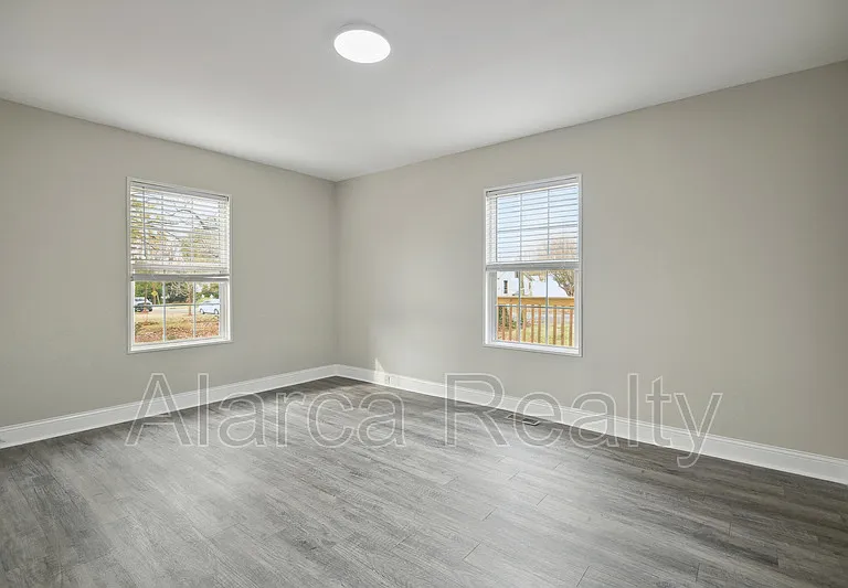 1219 Skyview Rd — Photo 13