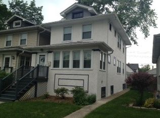 1039 Lyman Ave, Oak Park, IL 60304