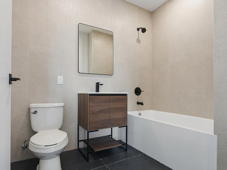 942 New York Ave #2C — Photo 13