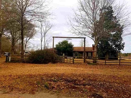 1st image of 553 County Road 613 S