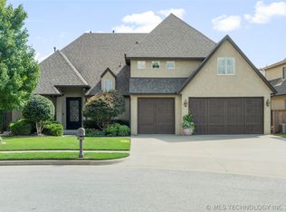 9502 E 105th St S, Tulsa, OK 74133