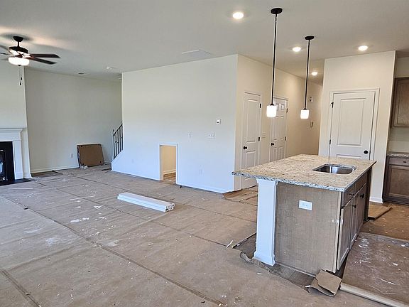 3rd image of 402 Ecton Pl Lot 82
