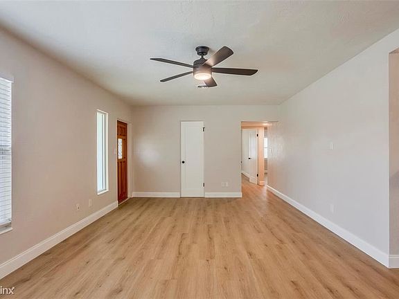 4th image of 2900R 40th St N