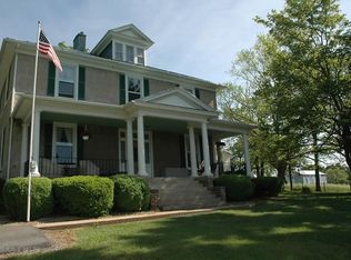 123 Hebron Rd, Staunton, VA 24401