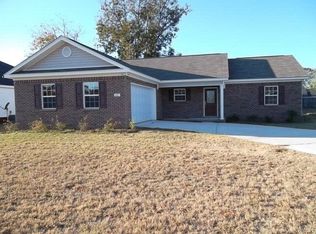 111 Hamilton Pl, Headland, AL 36345
