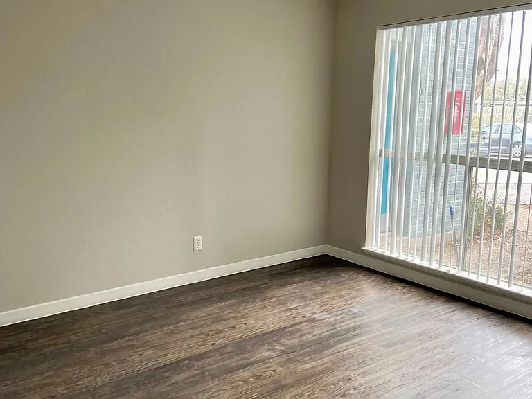 4443 Ocean Dr — Photo 15