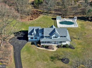 90 Charmed Circle Dr, Gettysburg, PA 17325